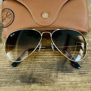 Large Ray-Ban Aviators